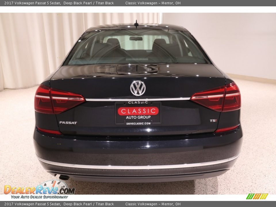2017 Volkswagen Passat S Sedan Deep Black Pearl / Titan Black Photo #19