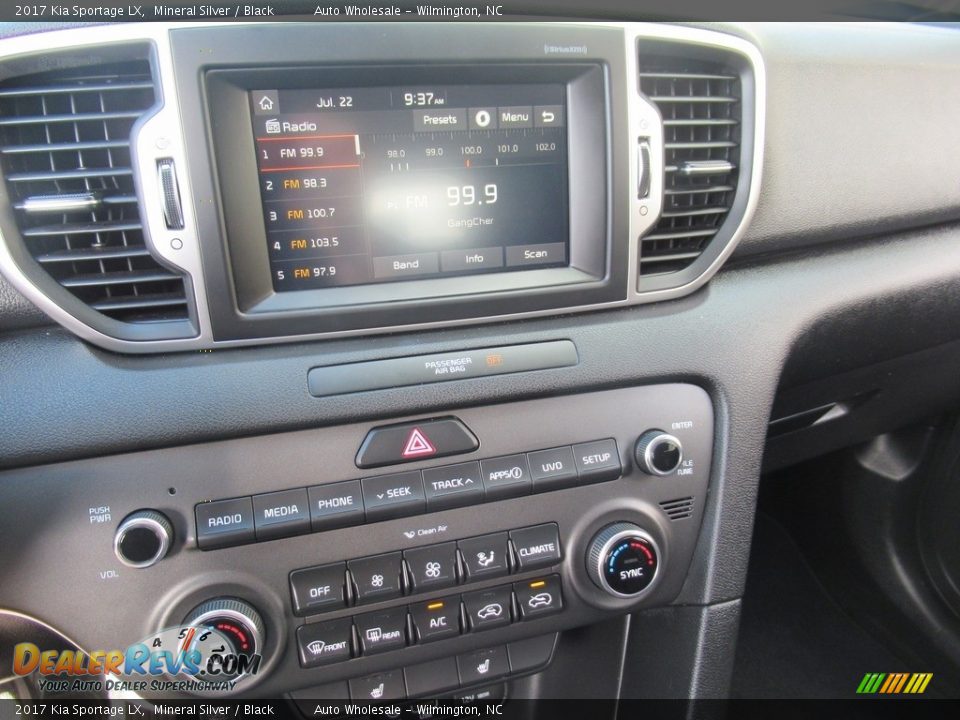 2017 Kia Sportage LX Mineral Silver / Black Photo #17