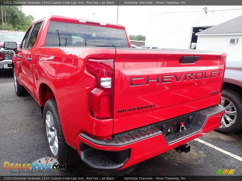 2020 Chevrolet Silverado 1500 Custom Crew Cab 4x4 Red Hot / Jet Black Photo #3