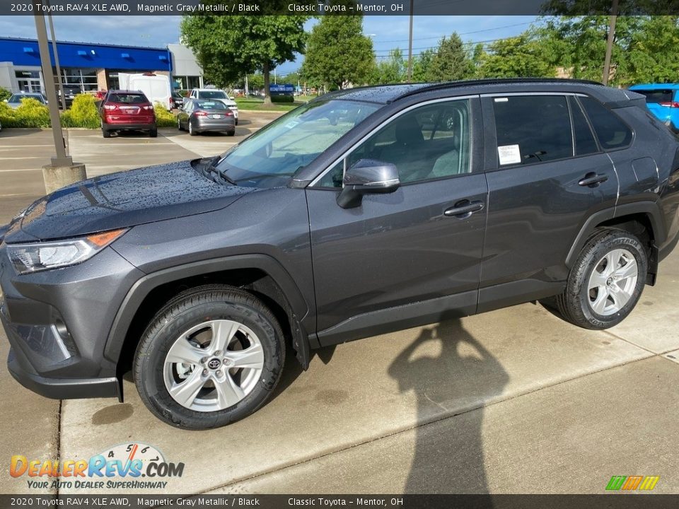 2020 Toyota RAV4 XLE AWD Magnetic Gray Metallic / Black Photo #1
