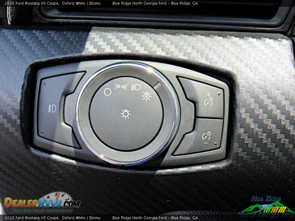 2016 Ford Mustang V6 Coupe Oxford White / Ebony Photo #19