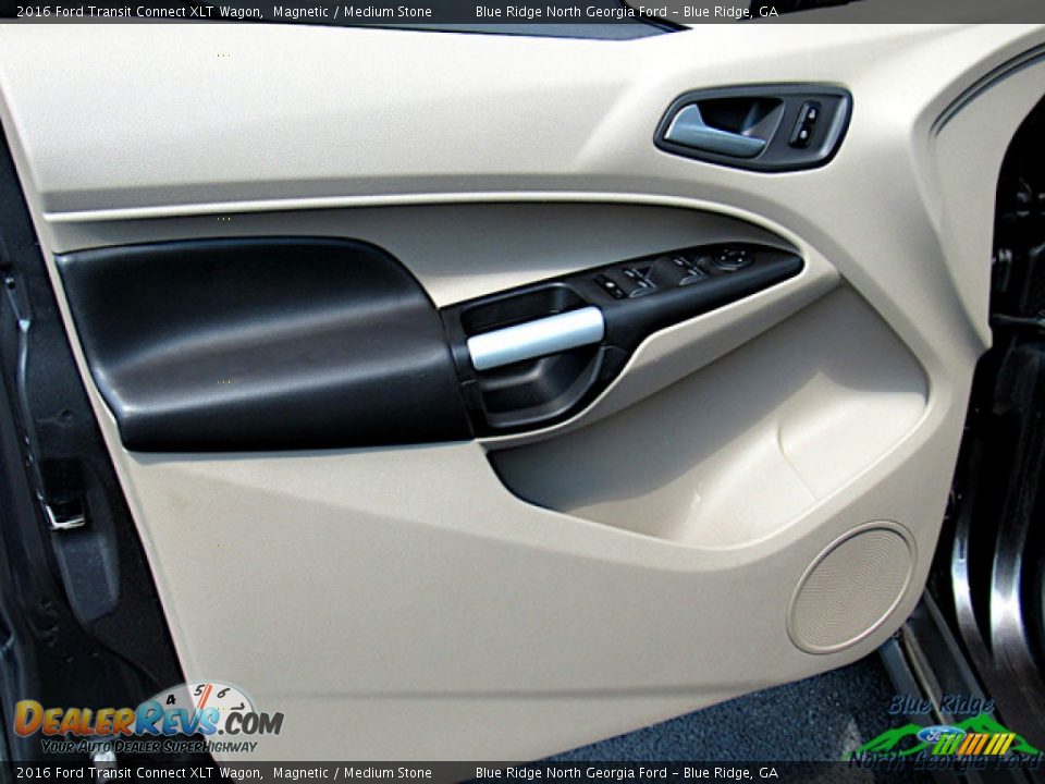 Door Panel of 2016 Ford Transit Connect XLT Wagon Photo #10