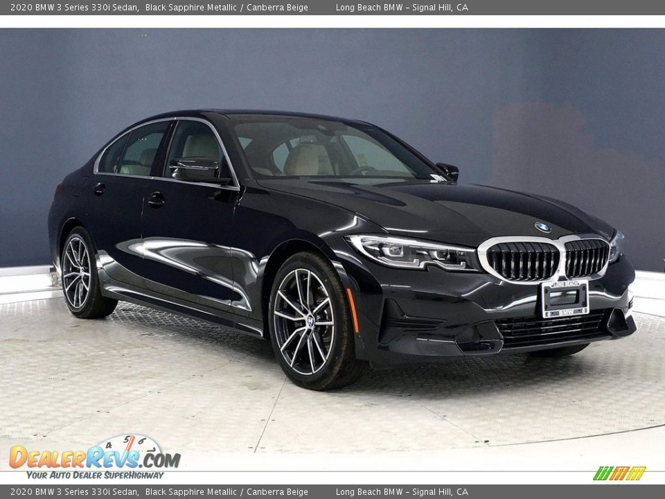 Front 3/4 View of 2020 BMW 3 Series 330i Sedan Photo #19