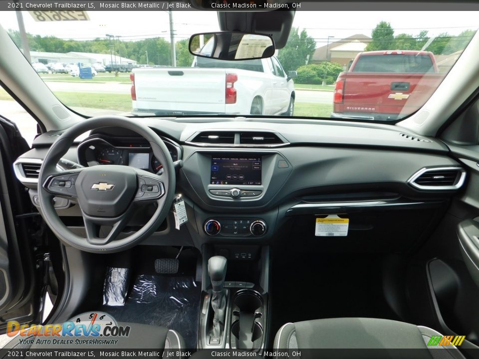 Dashboard of 2021 Chevrolet Trailblazer LS Photo #13