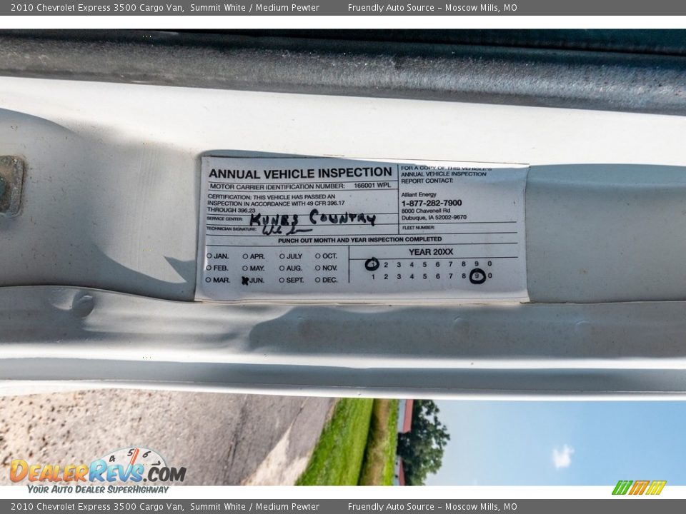 2010 Chevrolet Express 3500 Cargo Van Summit White / Medium Pewter Photo #34
