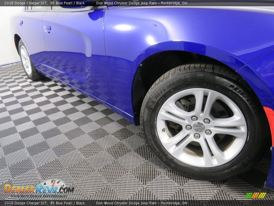 2018 Dodge Charger SXT B5 Blue Pearl / Black Photo #4