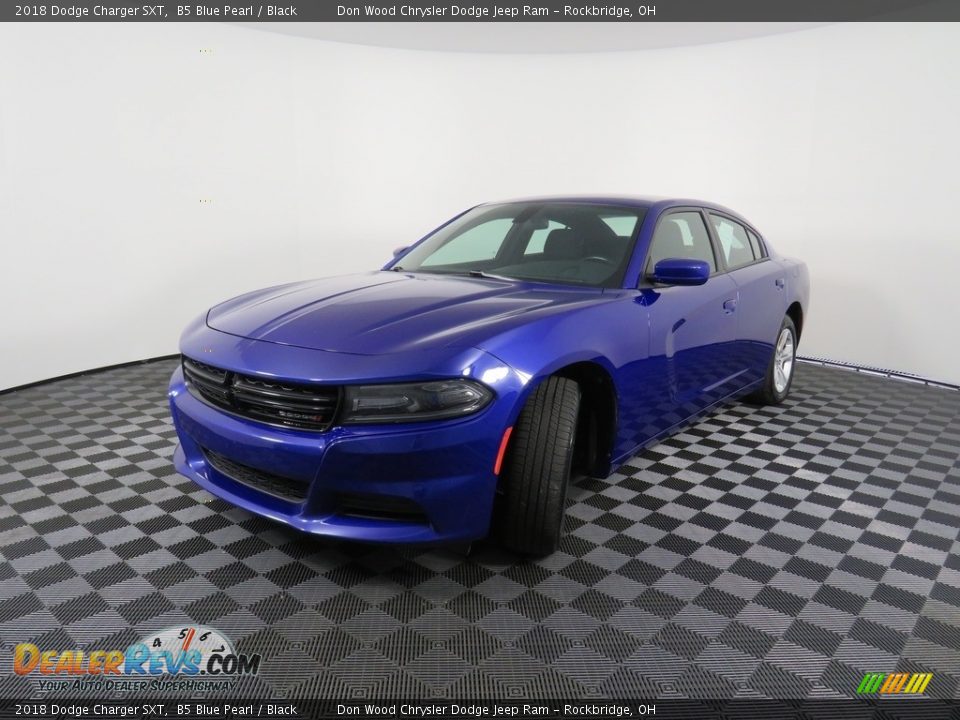 2018 Dodge Charger SXT B5 Blue Pearl / Black Photo #8