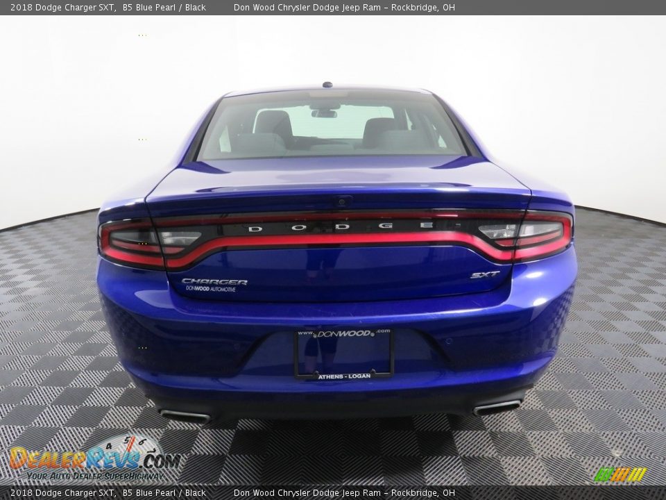 2018 Dodge Charger SXT B5 Blue Pearl / Black Photo #12