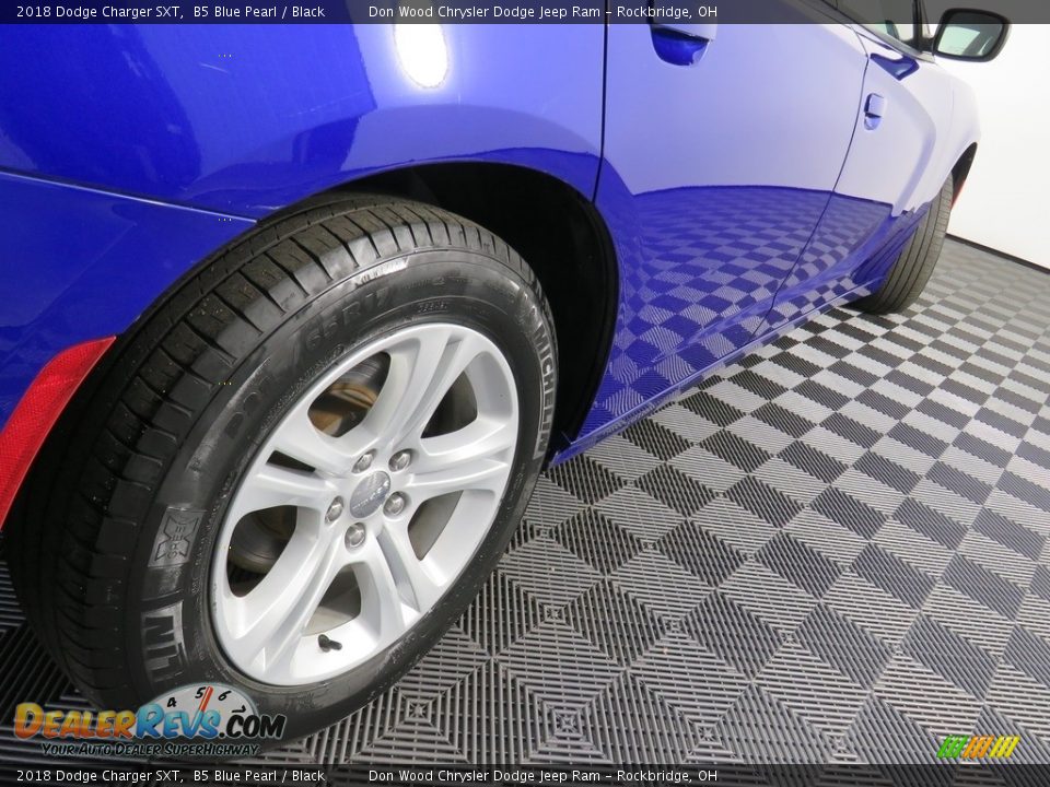 2018 Dodge Charger SXT B5 Blue Pearl / Black Photo #15