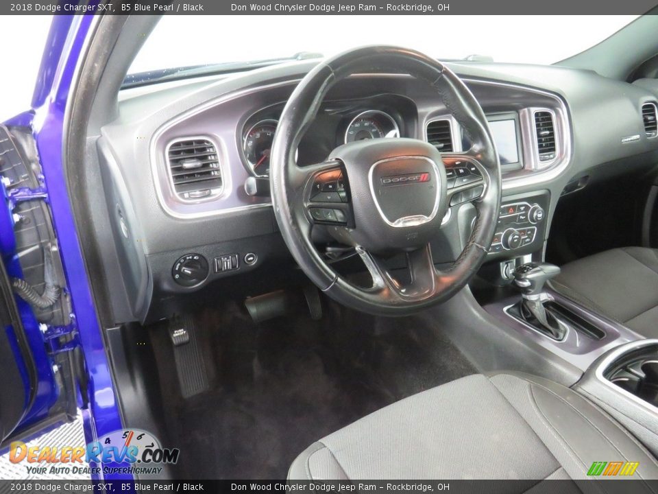 2018 Dodge Charger SXT B5 Blue Pearl / Black Photo #21