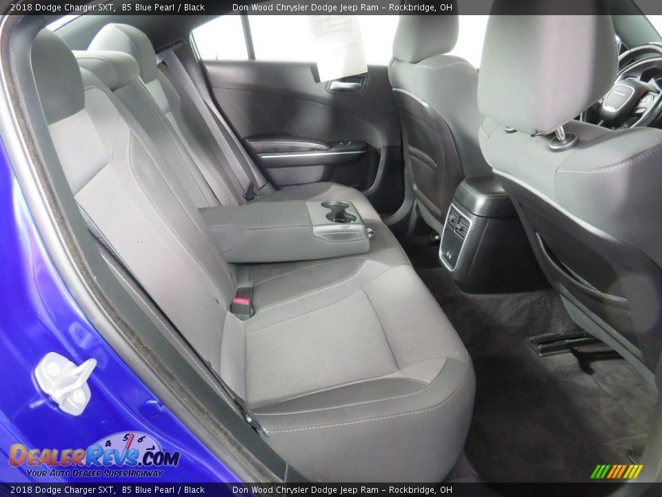 2018 Dodge Charger SXT B5 Blue Pearl / Black Photo #28