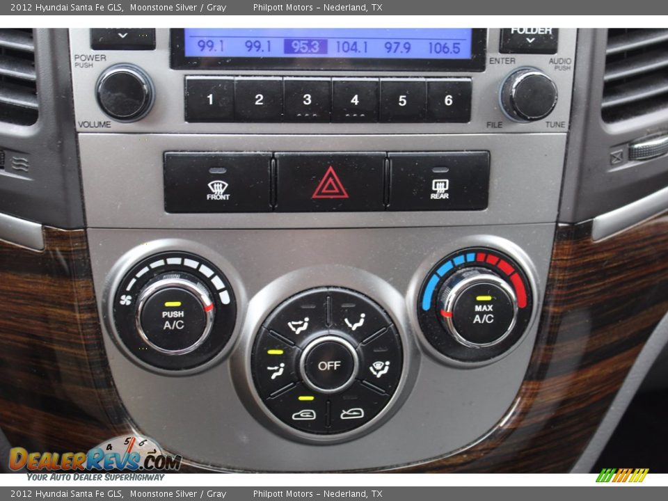 2012 Hyundai Santa Fe GLS Moonstone Silver / Gray Photo #16