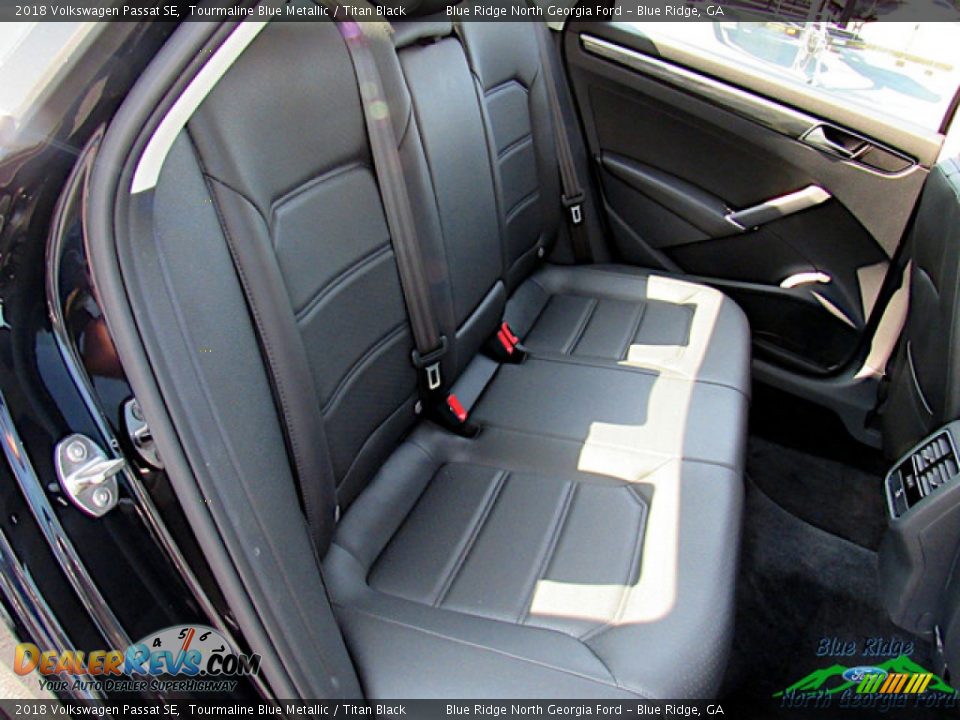 2018 Volkswagen Passat SE Tourmaline Blue Metallic / Titan Black Photo #13