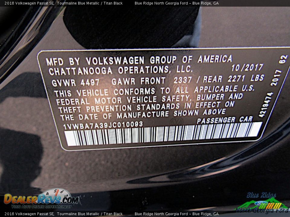 2018 Volkswagen Passat SE Tourmaline Blue Metallic / Titan Black Photo #26