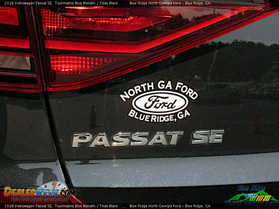 2018 Volkswagen Passat SE Tourmaline Blue Metallic / Titan Black Photo #27
