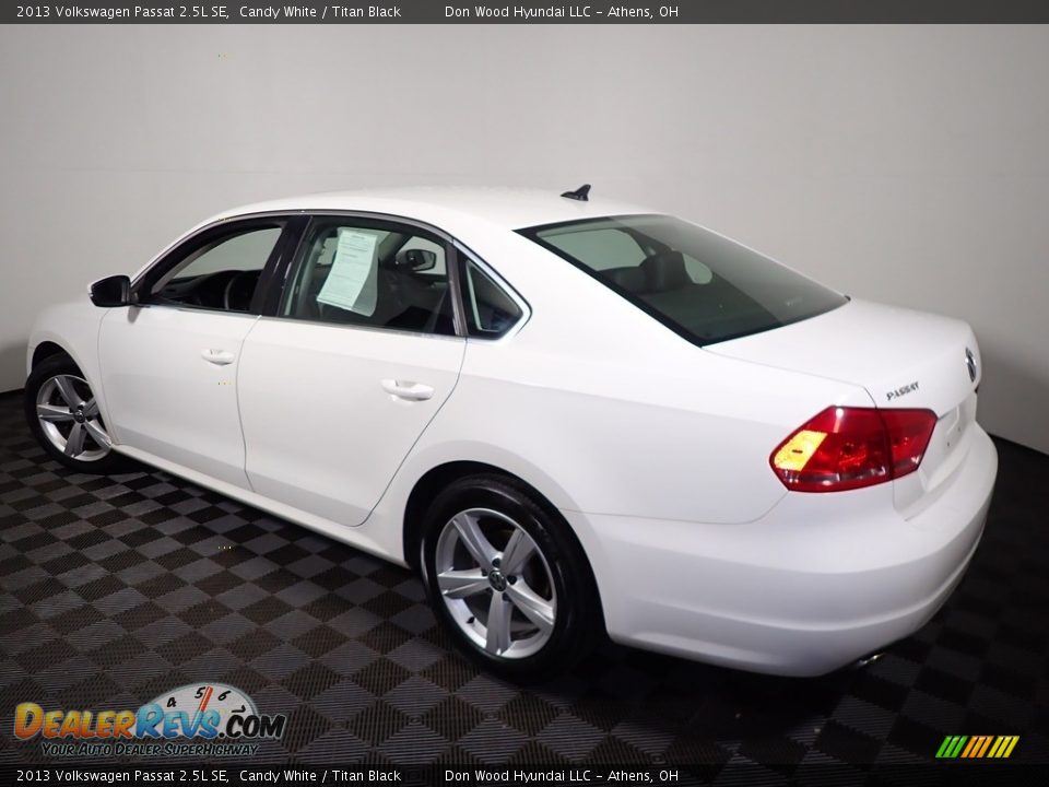 2013 Volkswagen Passat 2.5L SE Candy White / Titan Black Photo #9