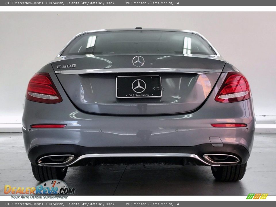 2017 Mercedes-Benz E 300 Sedan Selenite Grey Metallic / Black Photo #3