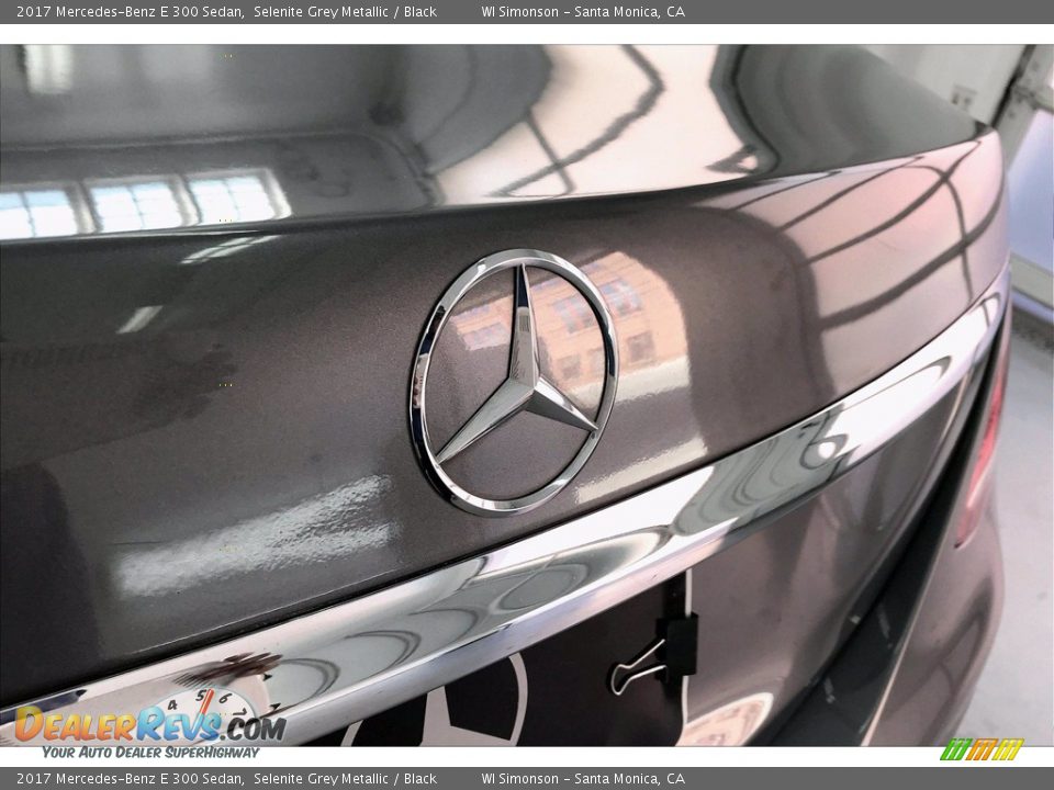 2017 Mercedes-Benz E 300 Sedan Selenite Grey Metallic / Black Photo #7