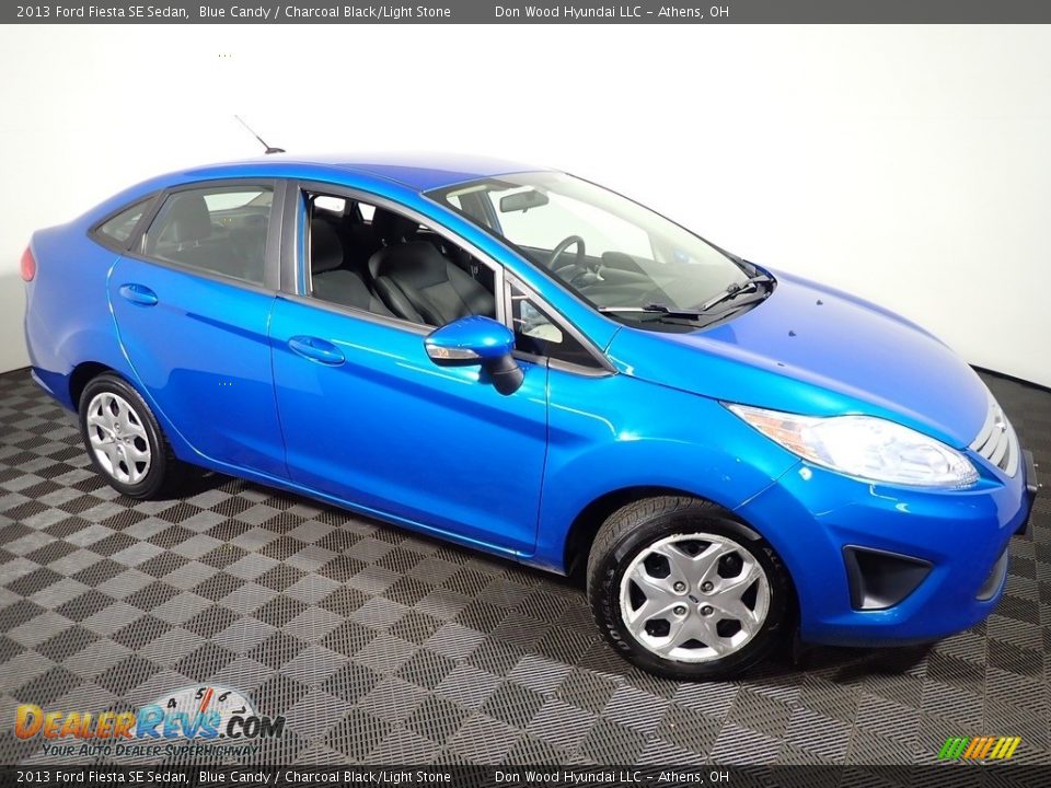 2013 Ford Fiesta SE Sedan Blue Candy / Charcoal Black/Light Stone Photo #2