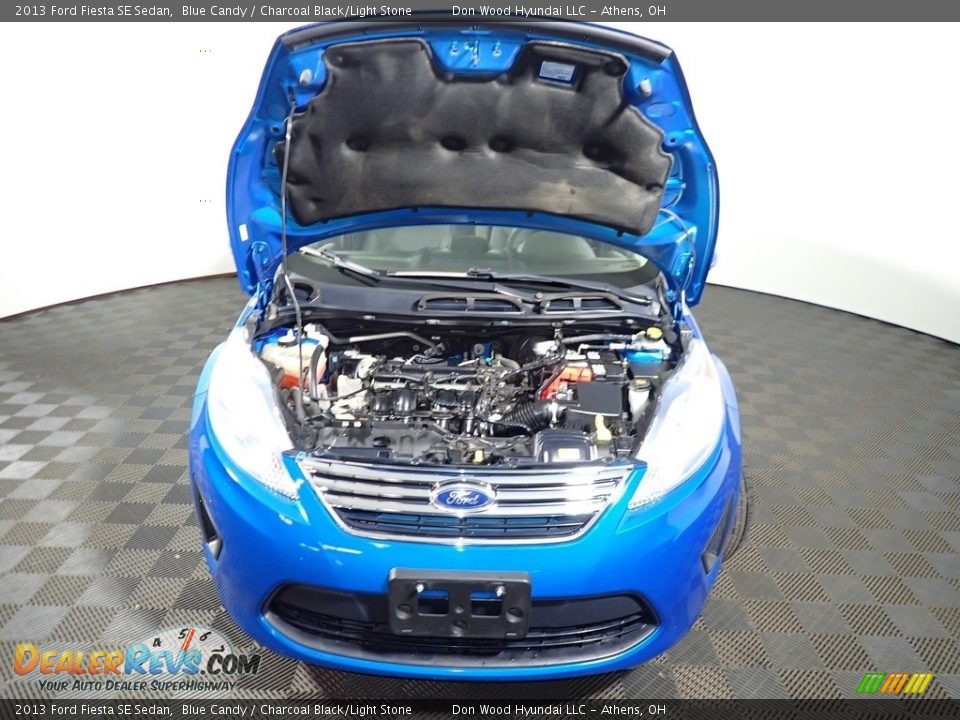 2013 Ford Fiesta SE Sedan Blue Candy / Charcoal Black/Light Stone Photo #5