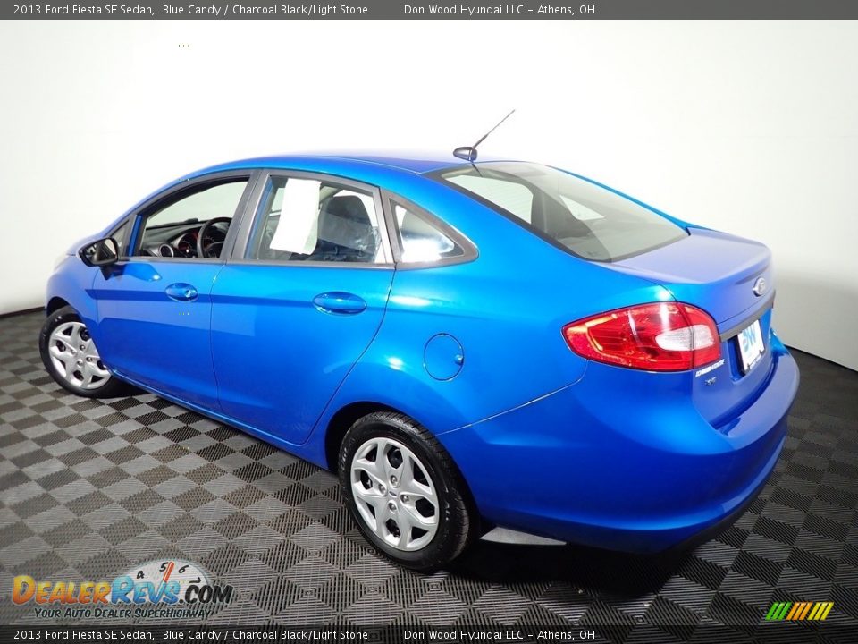 2013 Ford Fiesta SE Sedan Blue Candy / Charcoal Black/Light Stone Photo #9
