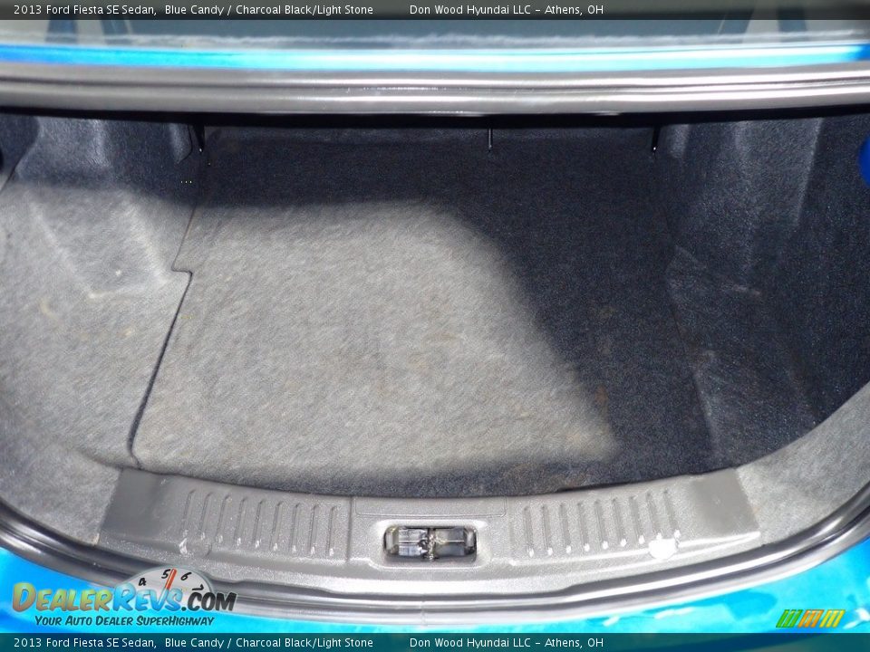 2013 Ford Fiesta SE Sedan Blue Candy / Charcoal Black/Light Stone Photo #13