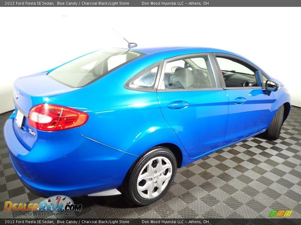 2013 Ford Fiesta SE Sedan Blue Candy / Charcoal Black/Light Stone Photo #14