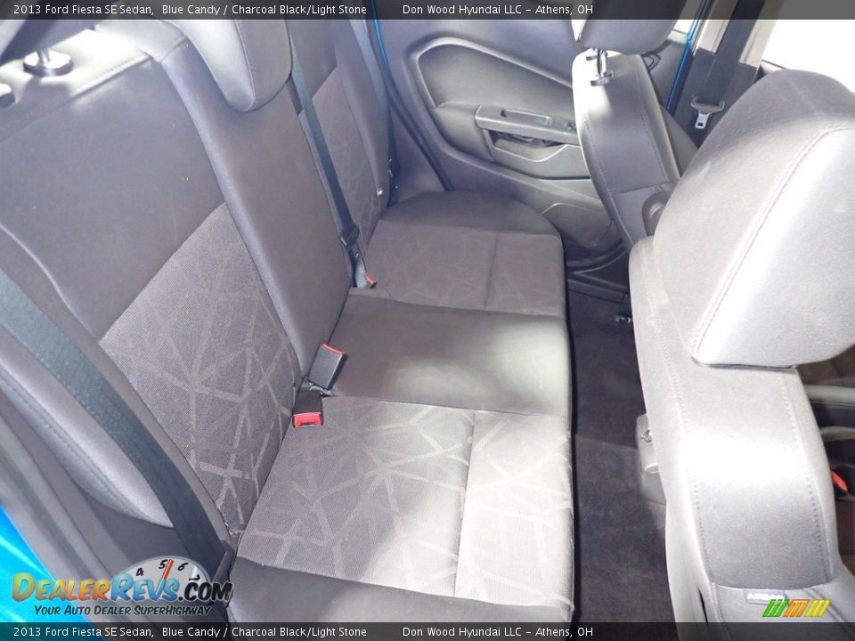 2013 Ford Fiesta SE Sedan Blue Candy / Charcoal Black/Light Stone Photo #22