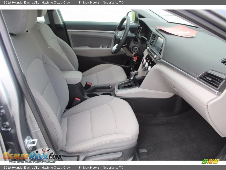2019 Hyundai Elantra SEL Machine Gray / Gray Photo #28