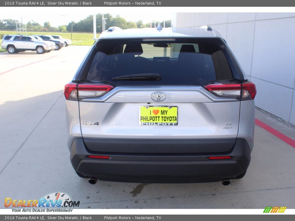 2019 Toyota RAV4 LE Silver Sky Metallic / Black Photo #7
