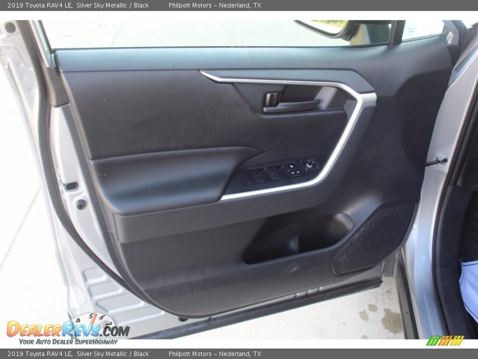 2019 Toyota RAV4 LE Silver Sky Metallic / Black Photo #9