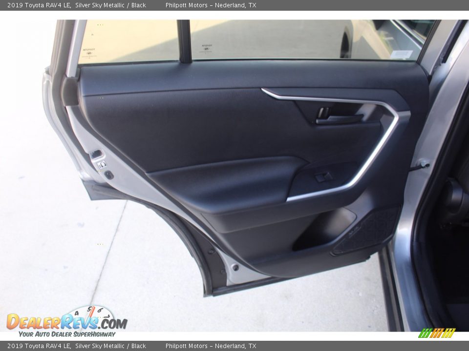 2019 Toyota RAV4 LE Silver Sky Metallic / Black Photo #18