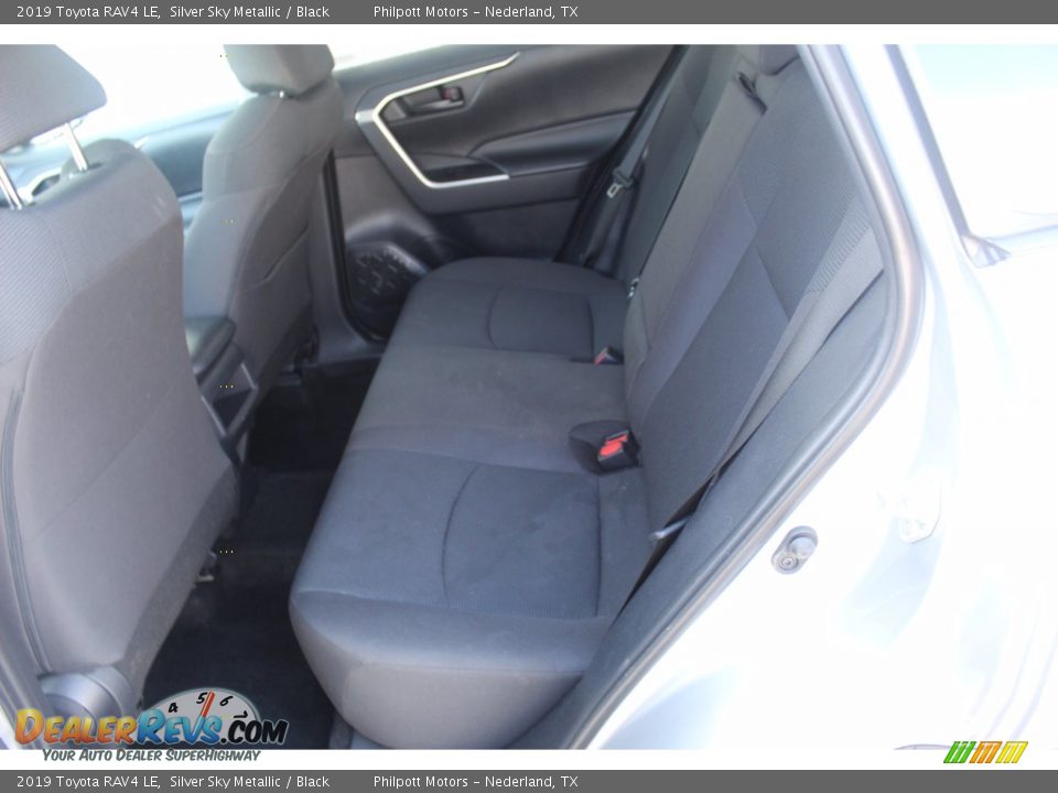 2019 Toyota RAV4 LE Silver Sky Metallic / Black Photo #19