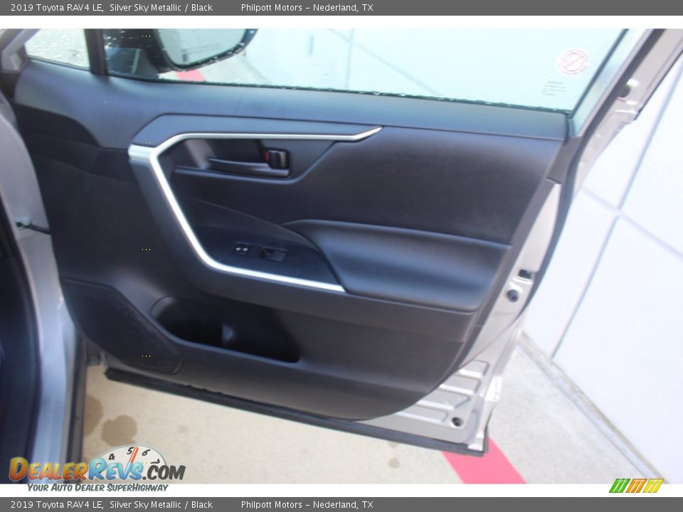 2019 Toyota RAV4 LE Silver Sky Metallic / Black Photo #25
