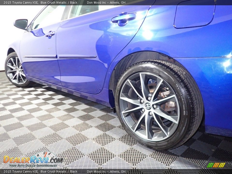2015 Toyota Camry XSE Blue Crush Metallic / Black Photo #10