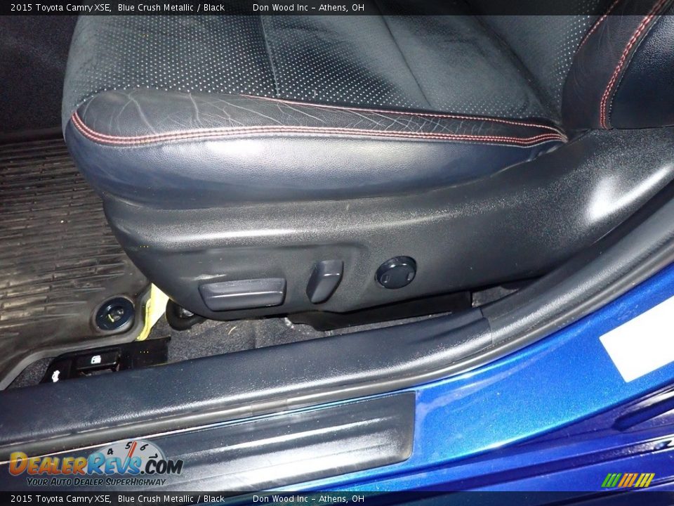 2015 Toyota Camry XSE Blue Crush Metallic / Black Photo #17