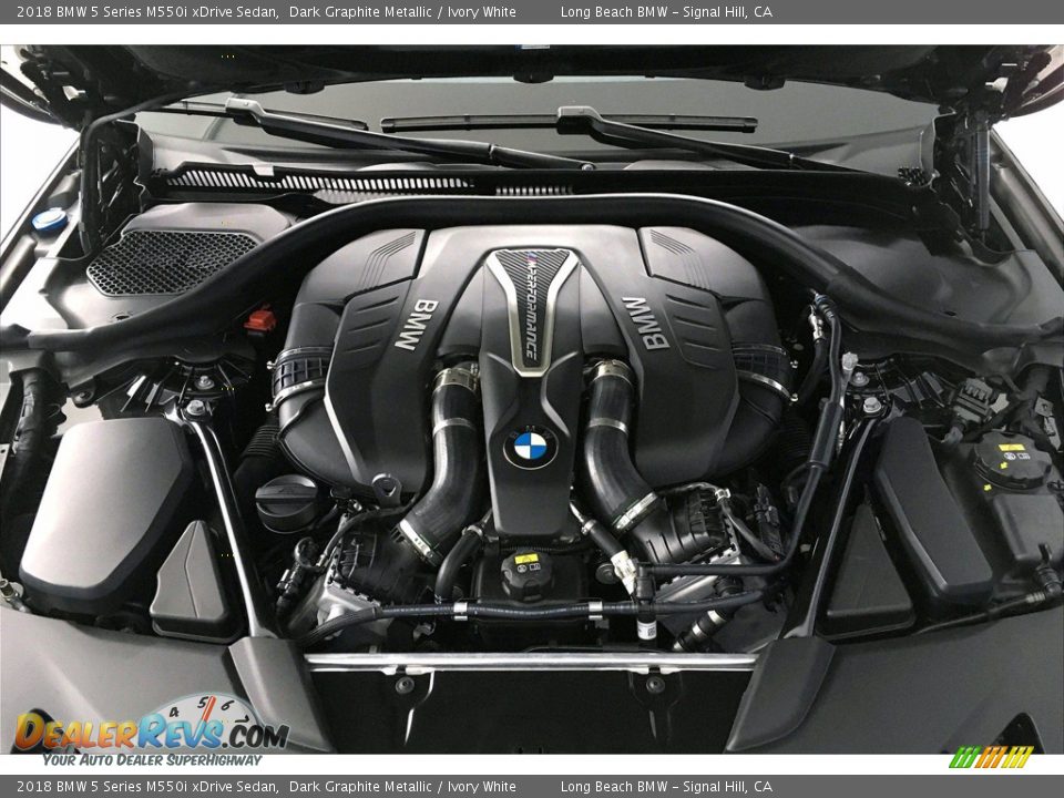 2018 BMW 5 Series M550i xDrive Sedan Dark Graphite Metallic / Ivory White Photo #9