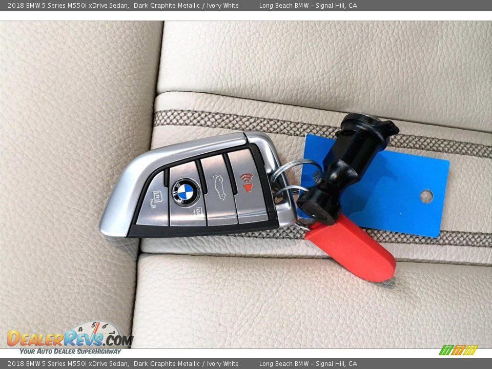 2018 BMW 5 Series M550i xDrive Sedan Dark Graphite Metallic / Ivory White Photo #11