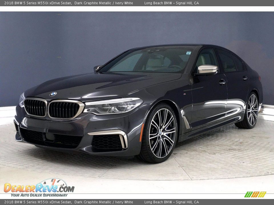 2018 BMW 5 Series M550i xDrive Sedan Dark Graphite Metallic / Ivory White Photo #12