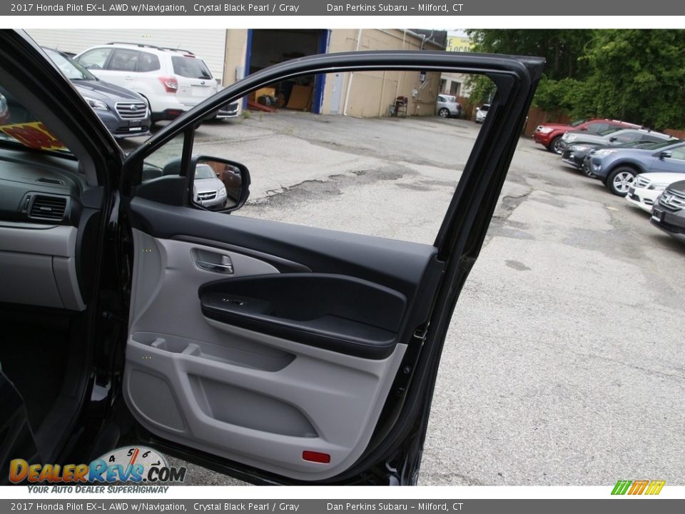 2017 Honda Pilot EX-L AWD w/Navigation Crystal Black Pearl / Gray Photo #17