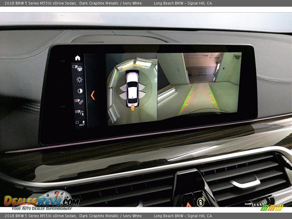 2018 BMW 5 Series M550i xDrive Sedan Dark Graphite Metallic / Ivory White Photo #17