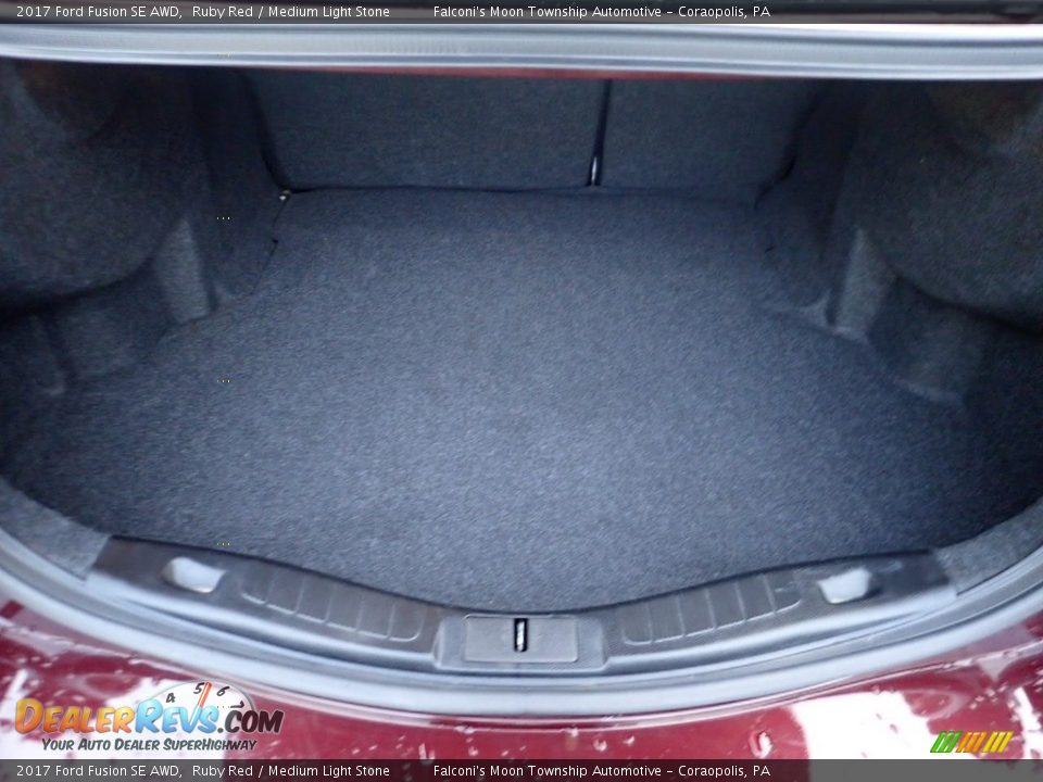 2017 Ford Fusion SE AWD Ruby Red / Medium Light Stone Photo #4