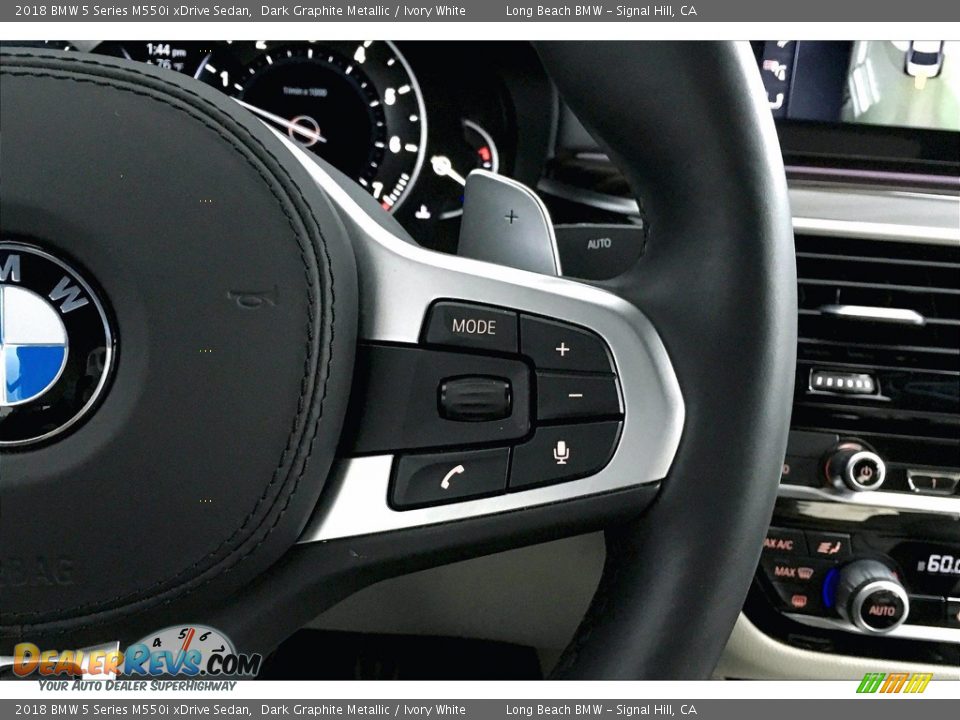 2018 BMW 5 Series M550i xDrive Sedan Dark Graphite Metallic / Ivory White Photo #19