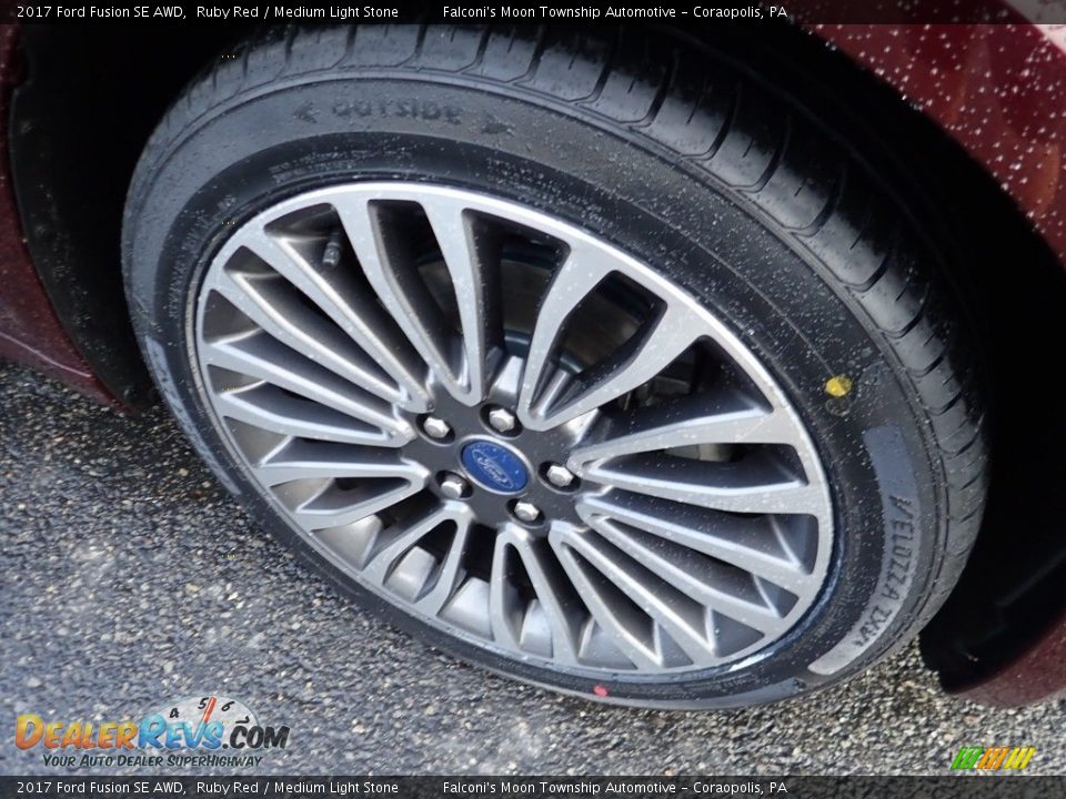 2017 Ford Fusion SE AWD Ruby Red / Medium Light Stone Photo #10