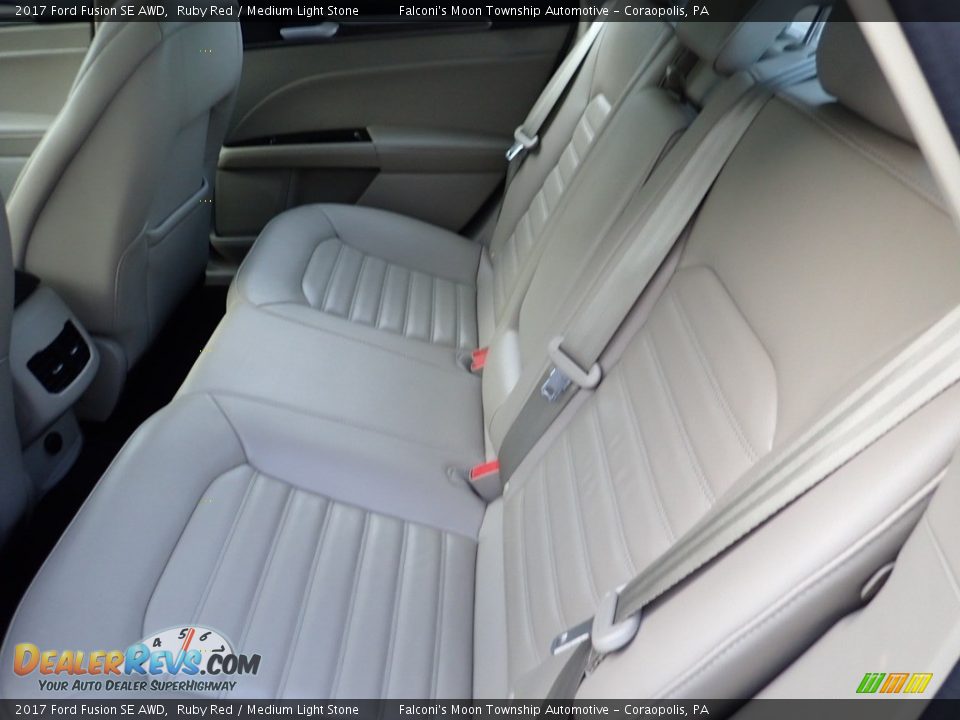 2017 Ford Fusion SE AWD Ruby Red / Medium Light Stone Photo #16