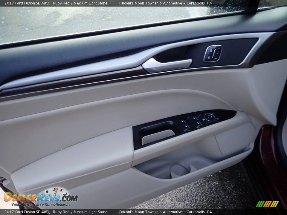 2017 Ford Fusion SE AWD Ruby Red / Medium Light Stone Photo #18
