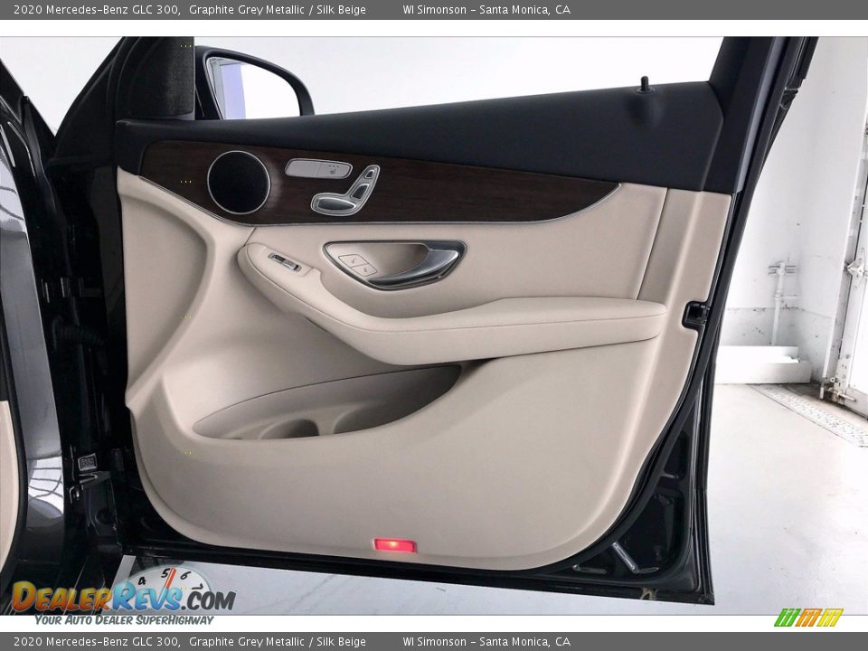 2020 Mercedes-Benz GLC 300 Graphite Grey Metallic / Silk Beige Photo #30