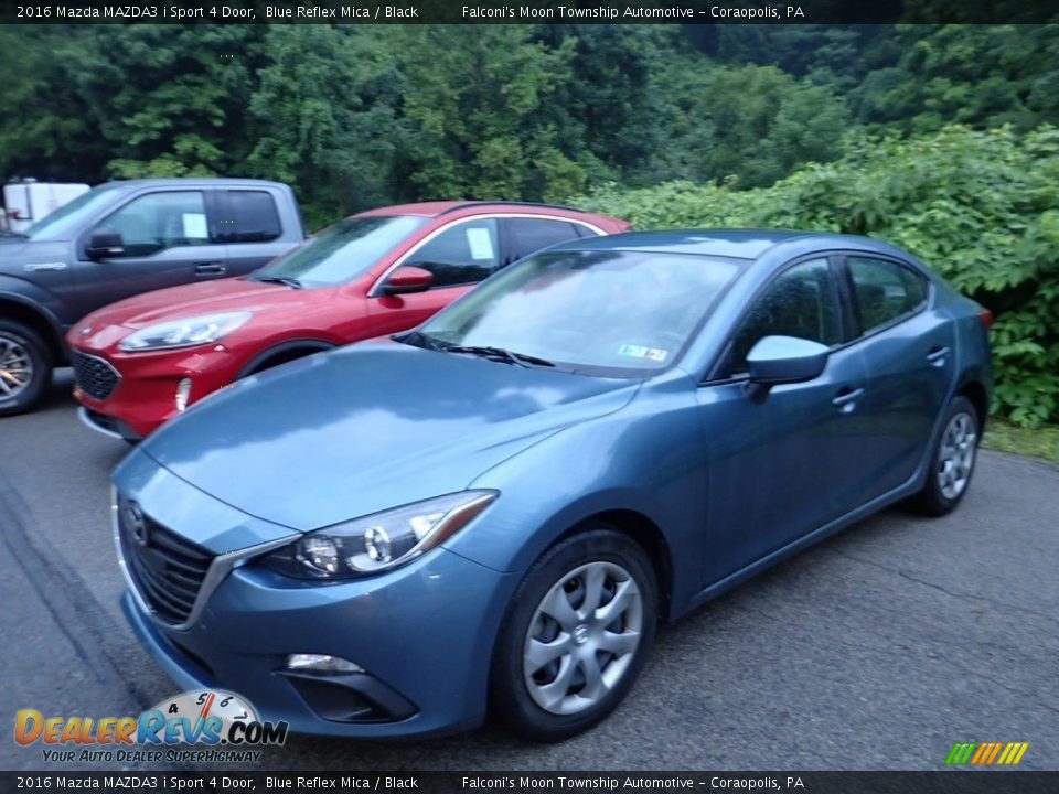 Front 3/4 View of 2016 Mazda MAZDA3 i Sport 4 Door Photo #1