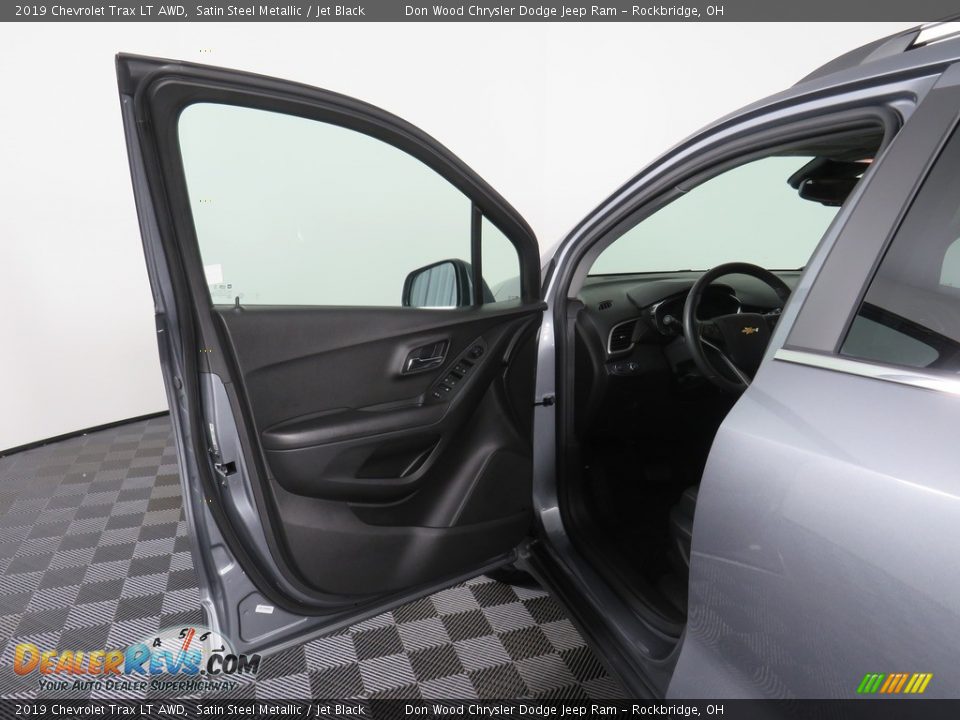2019 Chevrolet Trax LT AWD Satin Steel Metallic / Jet Black Photo #29
