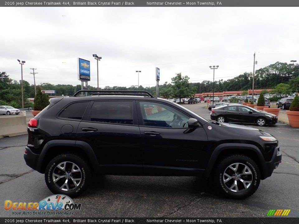 2016 Jeep Cherokee Trailhawk 4x4 Brilliant Black Crystal Pearl / Black Photo #10